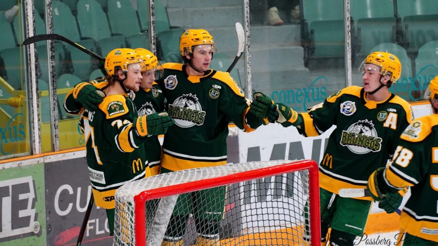 Humboldt Broncos drop opening game 2-1 to reigning SJHL champion